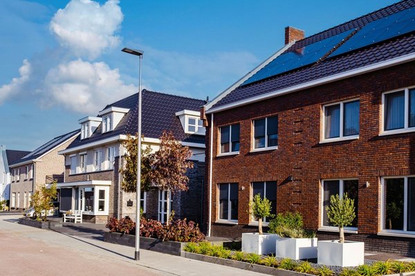 New Homes Quality Board case study: Estate agency fees and snagging delays