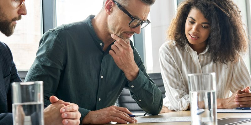 Licensing & contracts