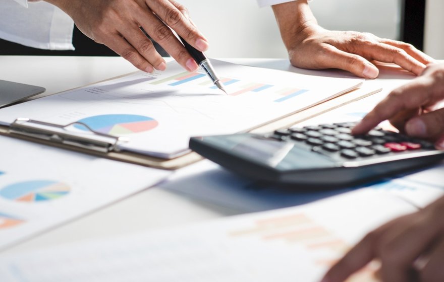 Dealing with a distressed or insolvent company: what are the risks?