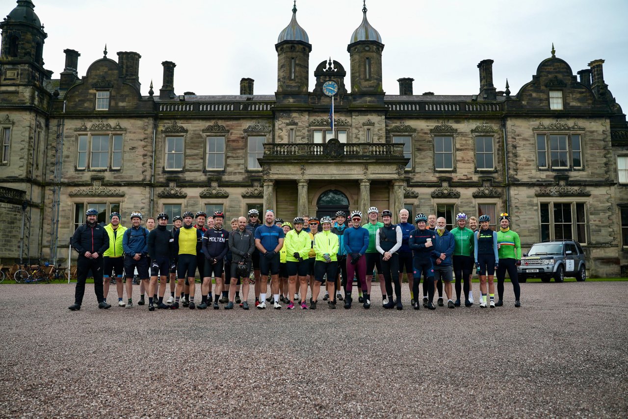 Photo cor Tour de Gateley participants