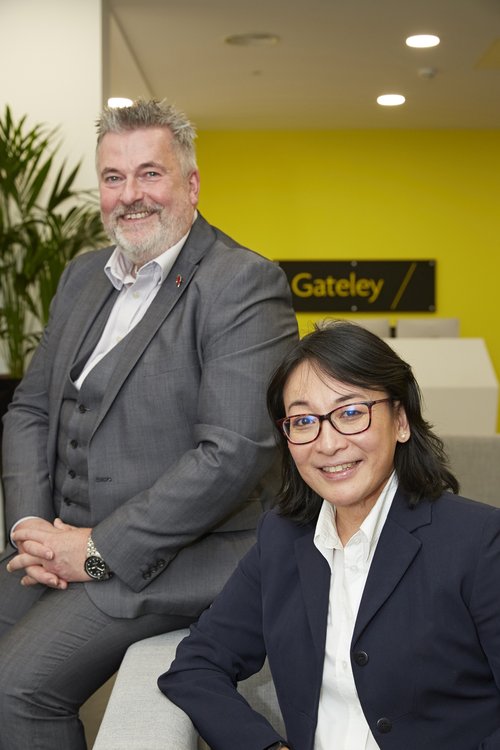Photo of Dr Amy Lam and Dr Andrew Tingey