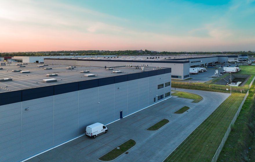 Advising Regency Glass on relocation to 420,000 sq ft Warrington facility